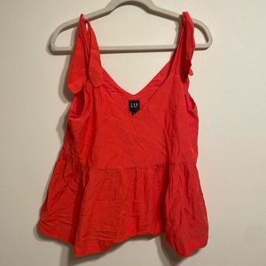 Coral cropped Gap tank